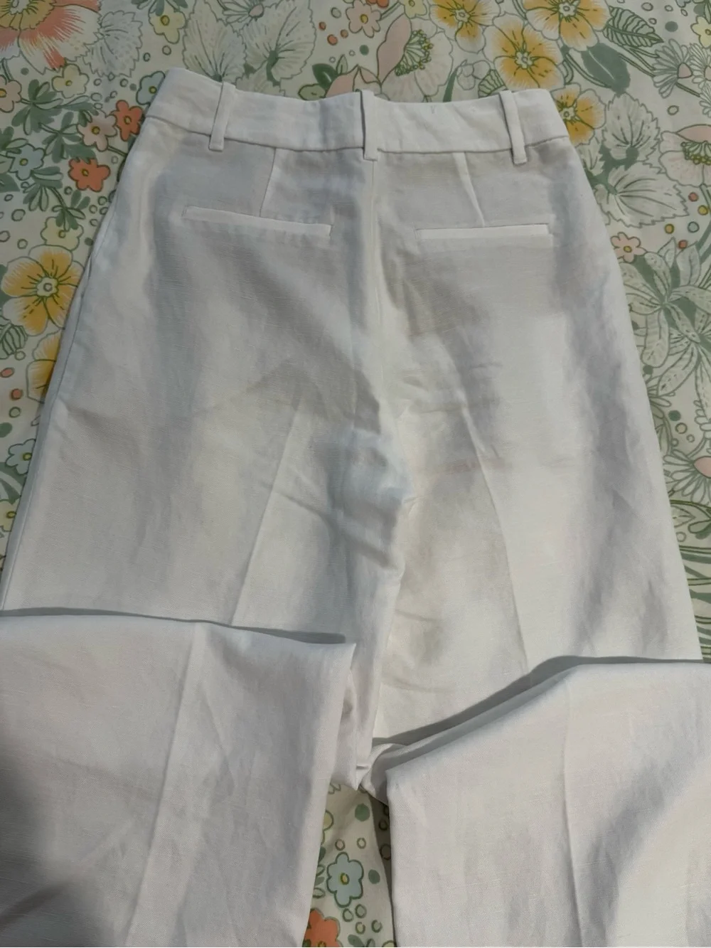 Aritzia White High-Rise Wide-Leg Linen Trousers